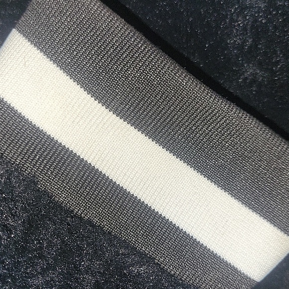 Faux fur Jacket - Picture 2 of 7